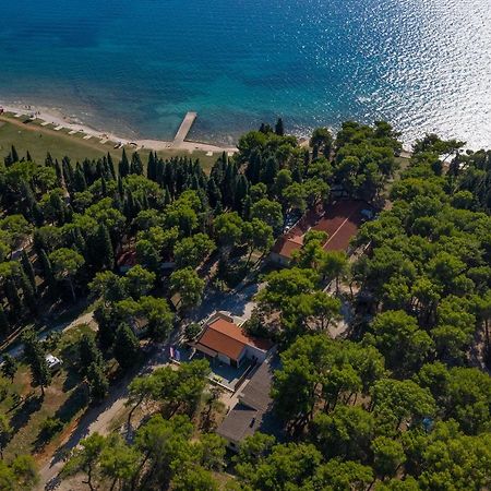 Mobile Homes Camp Pineta - Adriatic Kampovi Фажана Экстерьер фото