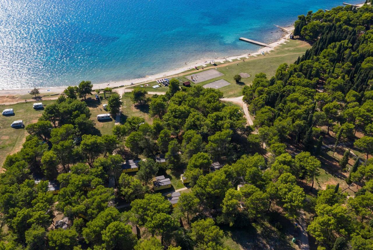 Mobile Homes Camp Pineta - Adriatic Kampovi Фажана Экстерьер фото